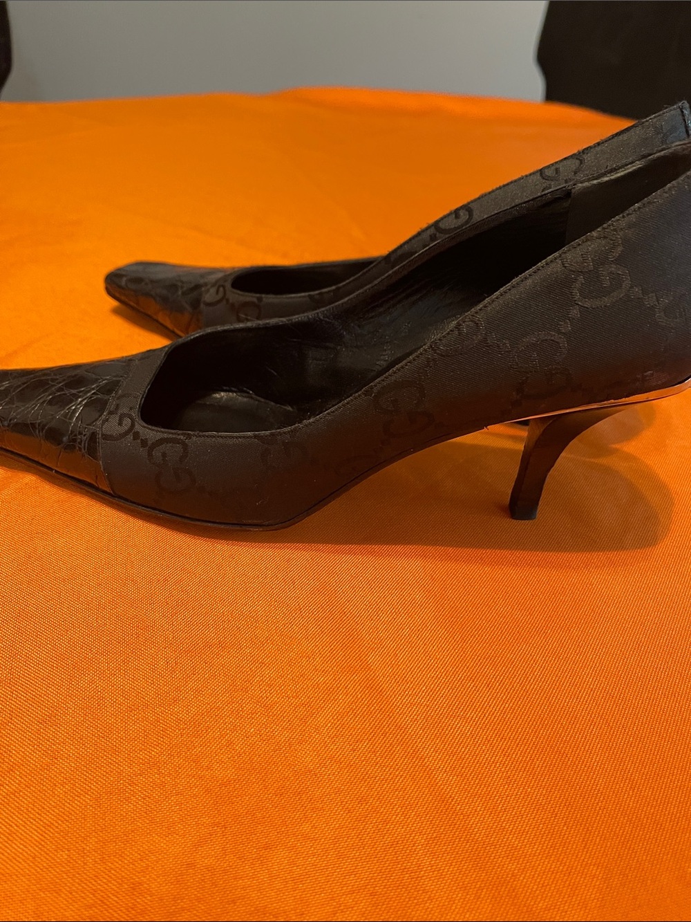 GG Supreme Mesh Accent Pumps
